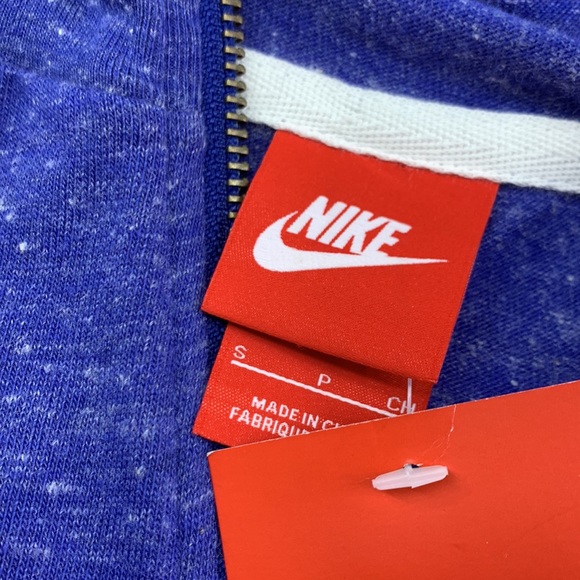 Nike sweater - Picture 2 of 2